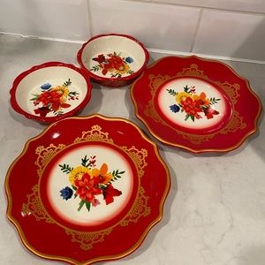 The Pioneer Woman Dessert Plate x 2 Mini Pie Plate x 2 Winter Bouquet dishes